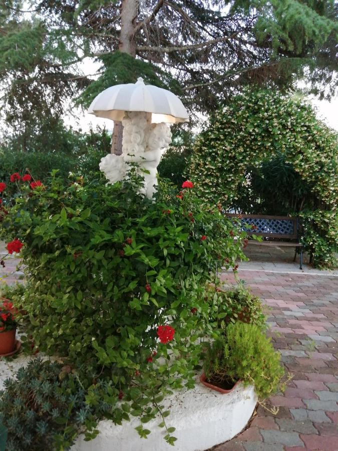 Villa Dei Romanzi Tortoreto Bagian luar foto