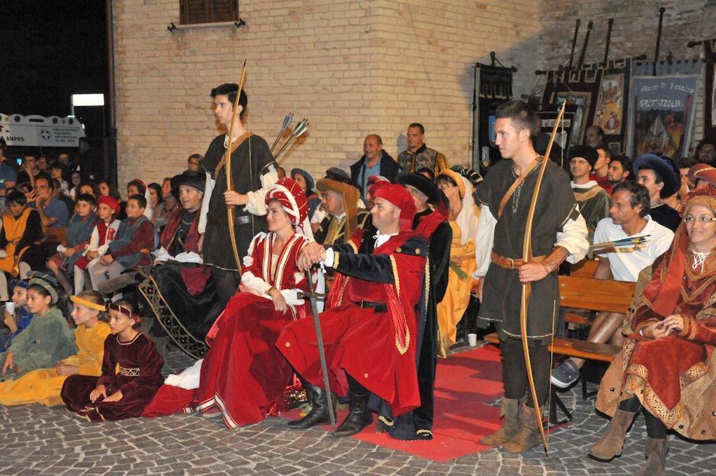 Villa Dei Romanzi Tortoreto Bagian luar foto